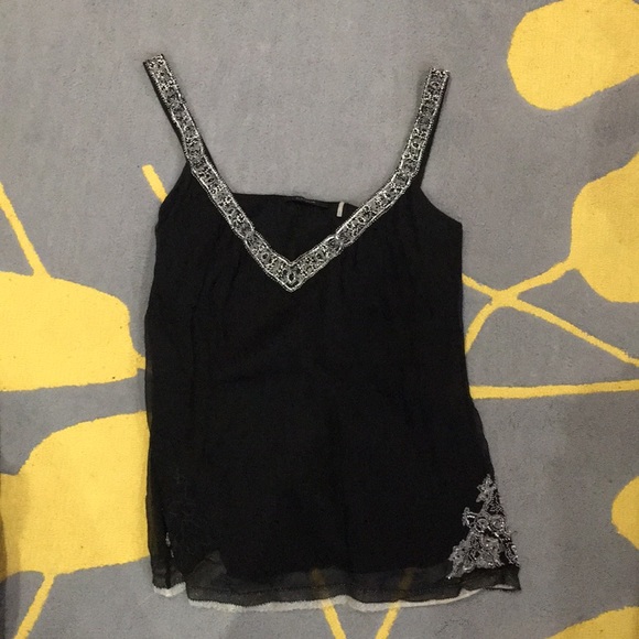 Beaded tank - Picture 1 of 2